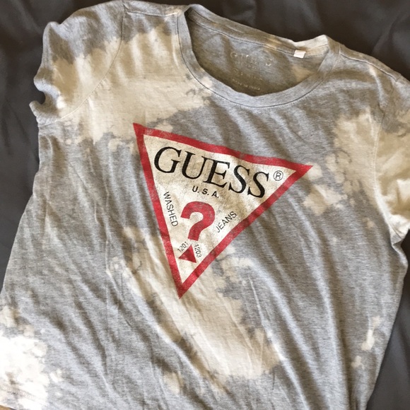 Tie-Dye Guess Tee - Picture 3 of 5